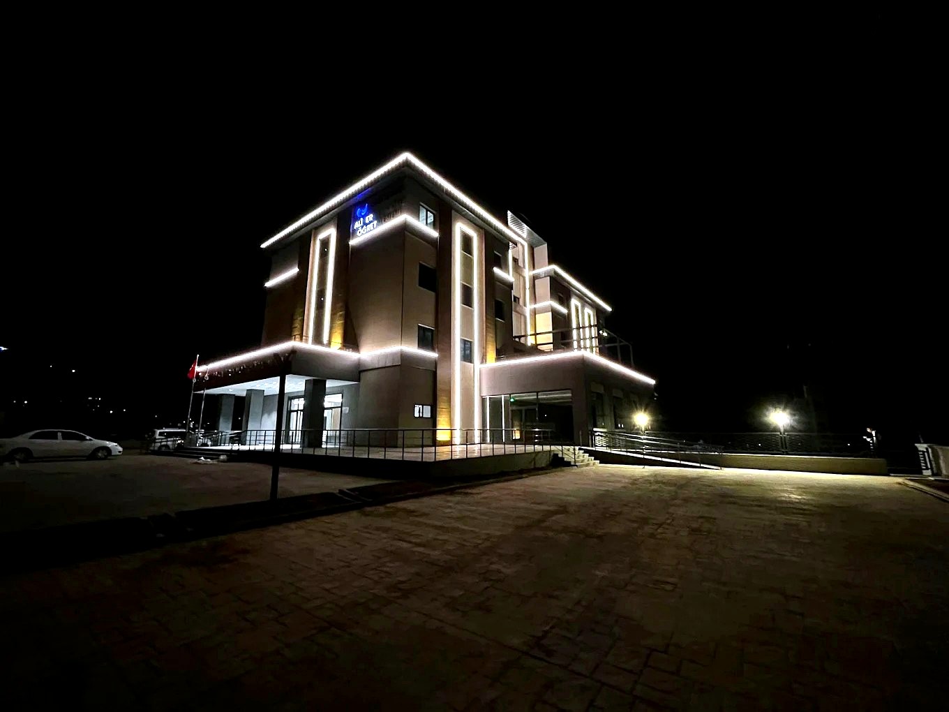 Gaziantep dış cephe LED aydınlatma çalışması
